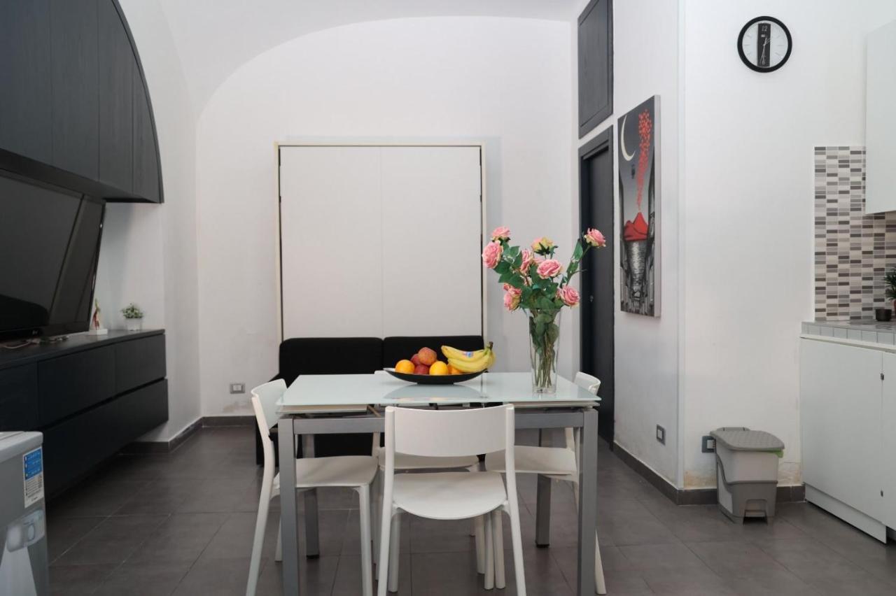 “óvascio Street” Neapolitan Appartement Napels
